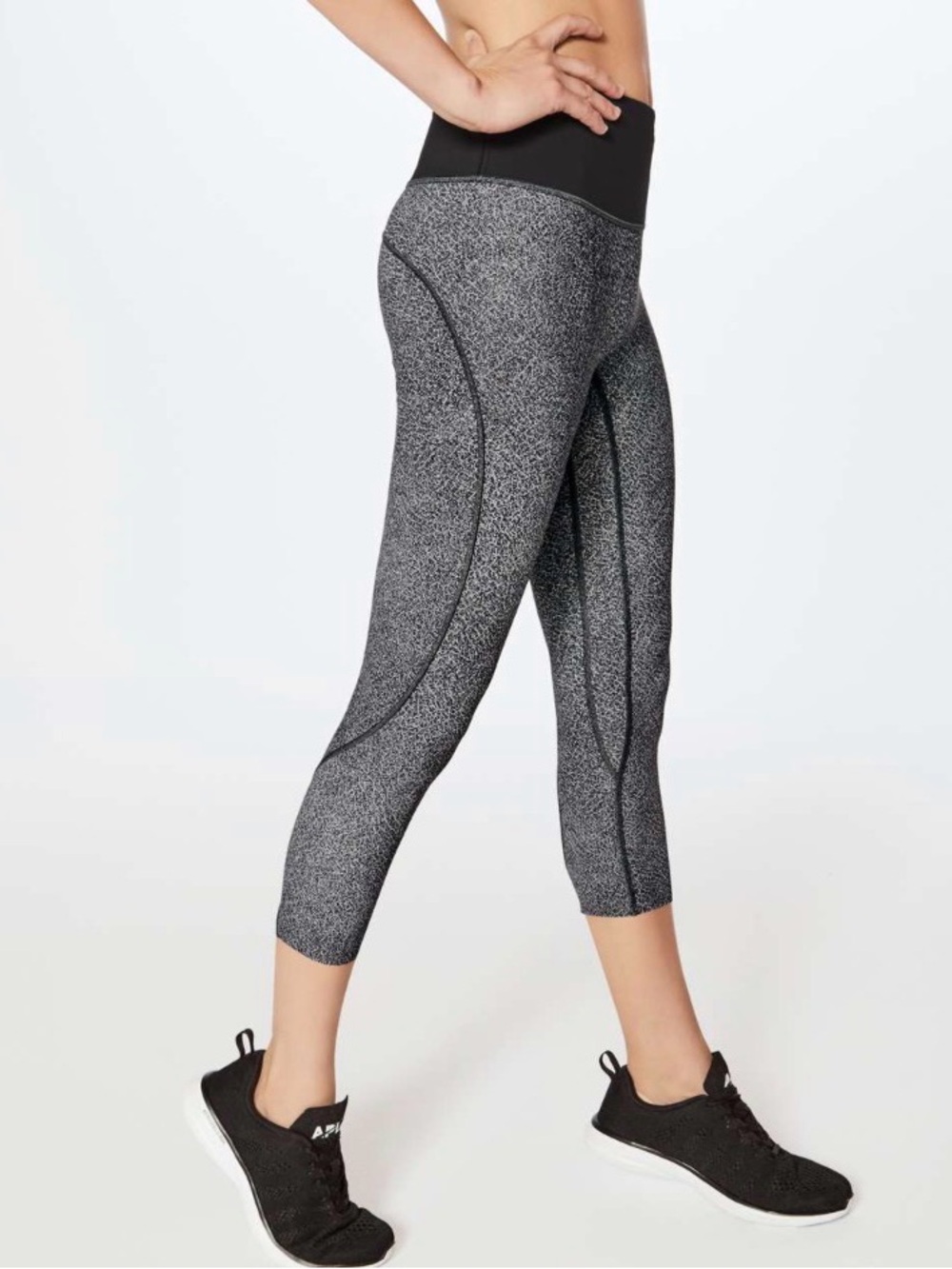 Lululemon Run The Day Crop Fractal Dark Starlight Black & Grey Leggings Size 6